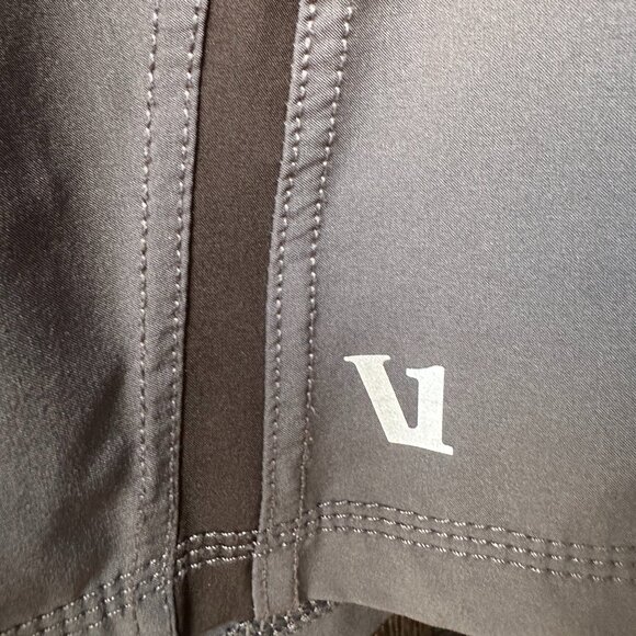 Vuori Men's Performance Shorts Medium 9" - Picture 5 of 6